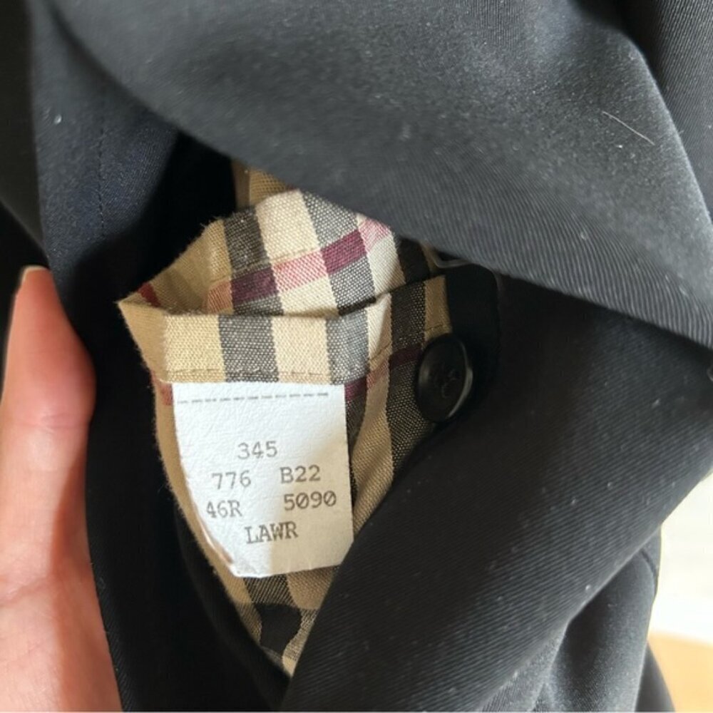 Burberry Vintage Men Black Lawrence Trench Coat with Removable Wool Vest Size 46 - Picture 13 of 16